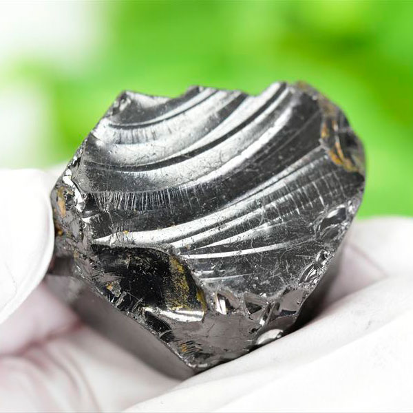 シュンガイト　エリートシュンガイト　ノーブルシュンガイト　シルバーシュンガイト　noble shungite　原石　電磁波　デトックス　浄化　天然石　パワーストーン