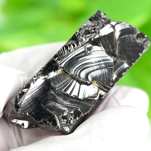 シュンガイト　エリートシュンガイト　ノーブルシュンガイト　シルバーシュンガイト　noble shungite　原石　電磁波　デトックス　浄化　天然石　パワーストーン