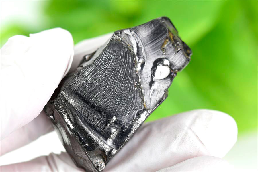 シュンガイト　エリートシュンガイト　ノーブルシュンガイト　シルバーシュンガイト　noble shungite　原石　電磁波　デトックス　浄化　天然石　パワーストーン