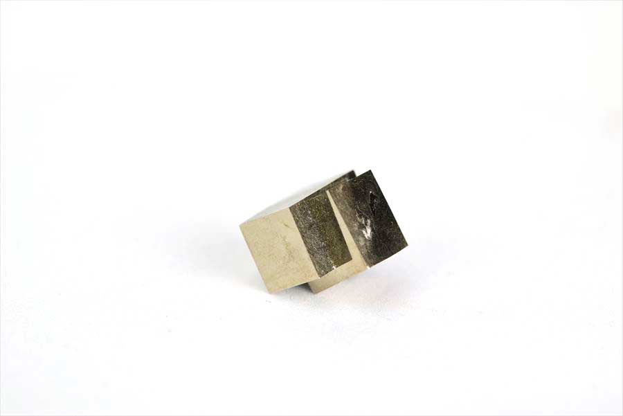 スペイン産　パイライト　キュービックパイライト　原石　鉱物　黄鉄鉱　 Navajun　Pyrite　天然石　パワーストーン