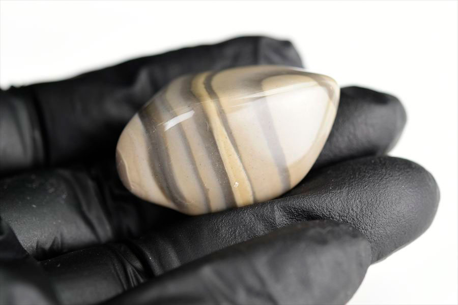 ポーランド産　フリント　堆積岩　flint　フリントストーン　タンブル　天然石　パワーストーン