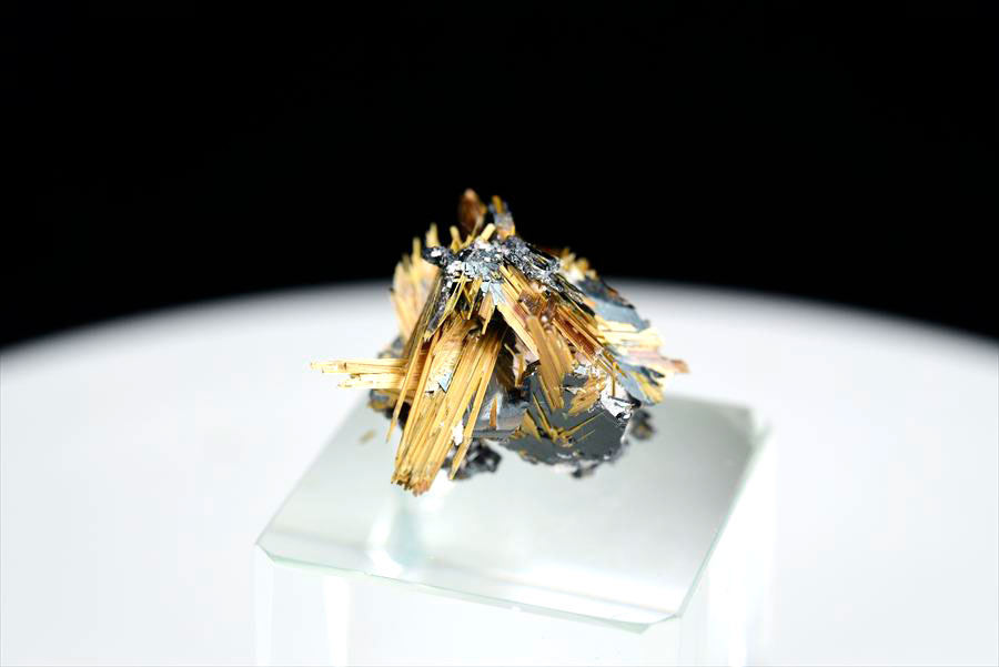 ゴールドルチル　クラスター　鉱物　原石　針状結晶　針のみ　むき出し　置物　天然石　パワーストーン