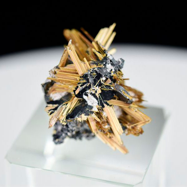 ゴールドルチル　クラスター　鉱物　原石　針状結晶　針のみ　むき出し　置物　天然石　パワーストーン