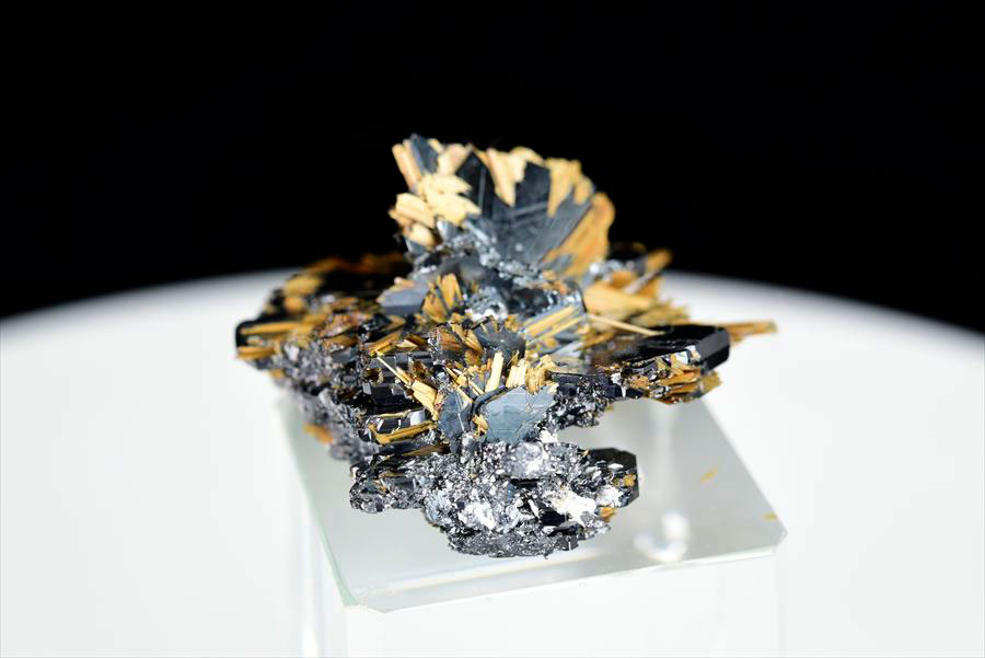 ゴールドルチル　クラスター　鉱物　原石　針状結晶　針のみ　むき出し　置物　天然石　パワーストーン