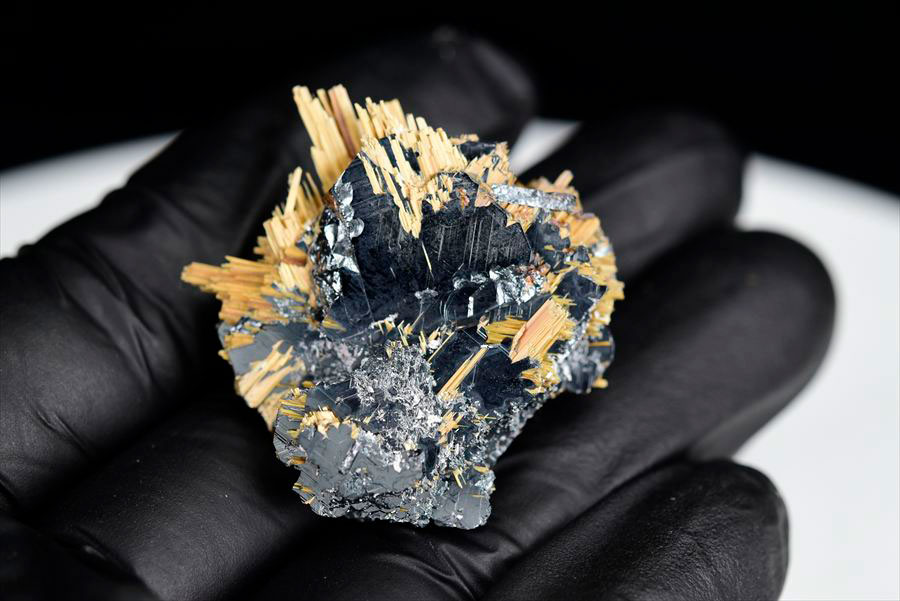 ゴールドルチル　クラスター　鉱物　原石　針状結晶　針のみ　むき出し　置物　天然石　パワーストーン