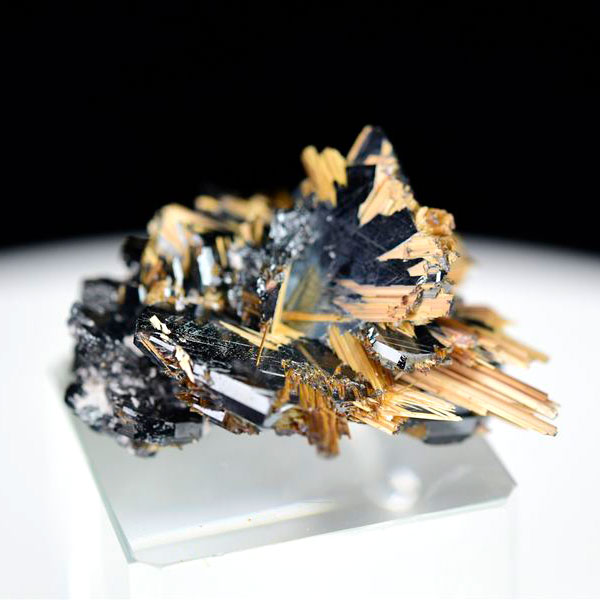 ゴールドルチル　クラスター　鉱物　原石　針状結晶　針のみ　むき出し　置物　天然石　パワーストーン