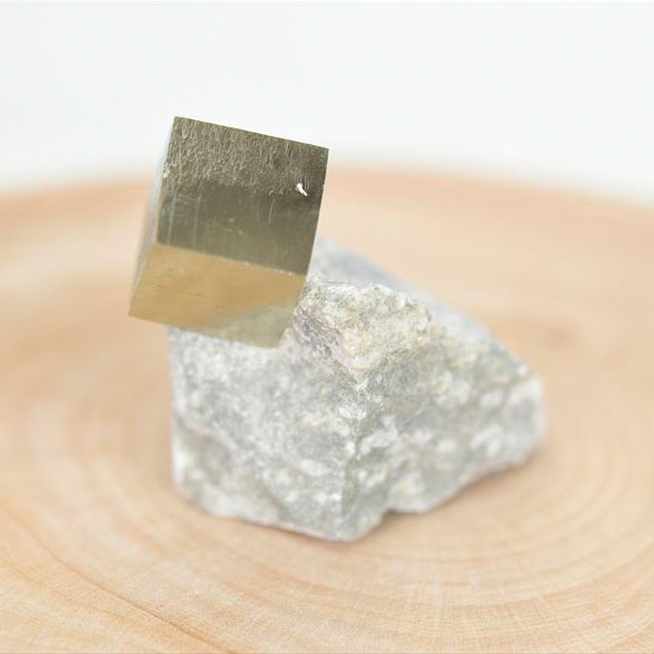 スペイン産　パイライト　キュービックパイライト　原石　鉱物　黄鉄鉱　 Navajun　Pyrite　天然石　パワーストーン