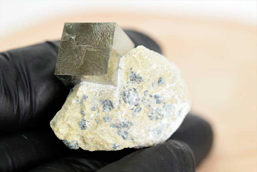 スペイン産　パイライト　キュービックパイライト　原石　鉱物　黄鉄鉱　 Navajun　Pyrite　天然石　パワーストーン