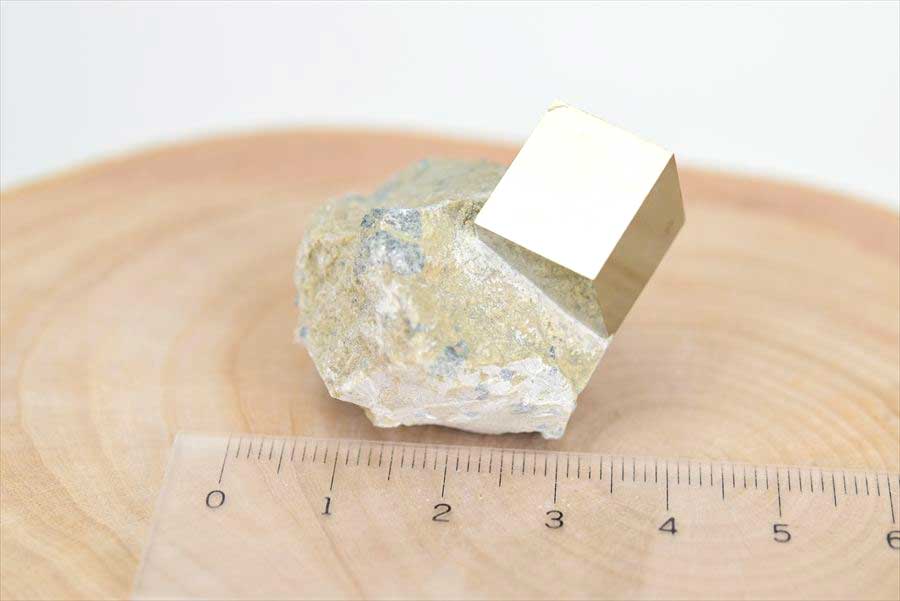 スペイン産　パイライト　キュービックパイライト　原石　鉱物　黄鉄鉱　 Navajun　Pyrite　天然石　パワーストーン