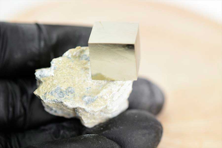 スペイン産　パイライト　キュービックパイライト　原石　鉱物　黄鉄鉱　 Navajun　Pyrite　天然石　パワーストーン