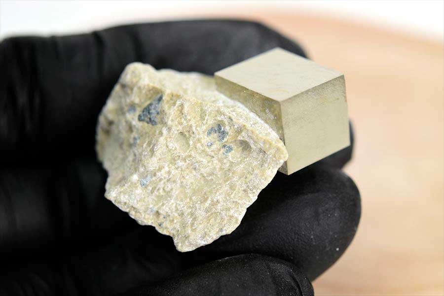 スペイン産　パイライト　キュービックパイライト　原石　鉱物　黄鉄鉱　 Navajun　Pyrite　天然石　パワーストーン