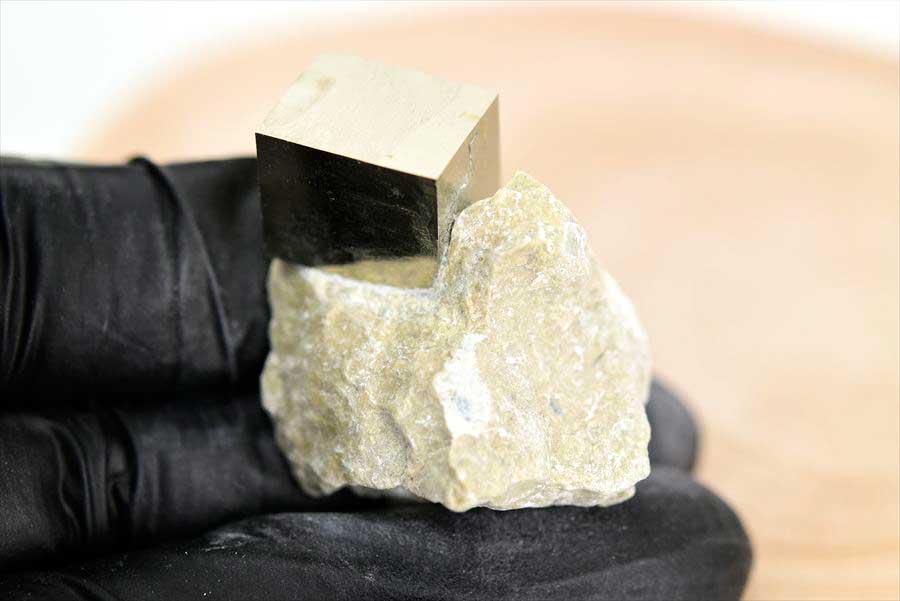 スペイン産　パイライト　キュービックパイライト　原石　鉱物　黄鉄鉱　 Navajun　Pyrite　天然石　パワーストーン