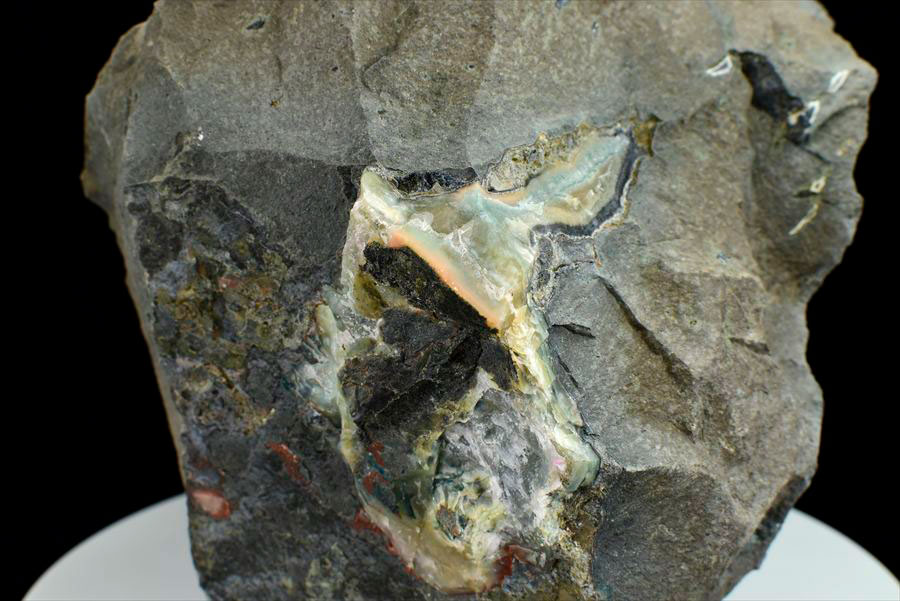 ワイルドアメジスト　ハンマークラッシュ　紫水晶　クラスター　原石　Artigas Uruguay　Hammered　インテリア　浄化　置物　カットベース