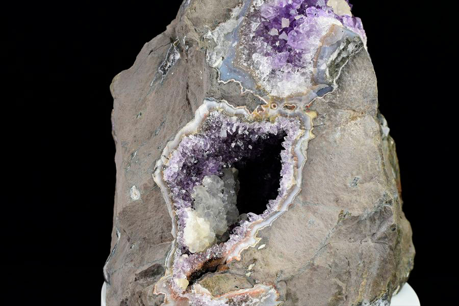 ワイルドアメジスト　ハンマークラッシュ　紫水晶　クラスター　原石　Artigas Uruguay　Hammered　インテリア　浄化　置物　カットベース