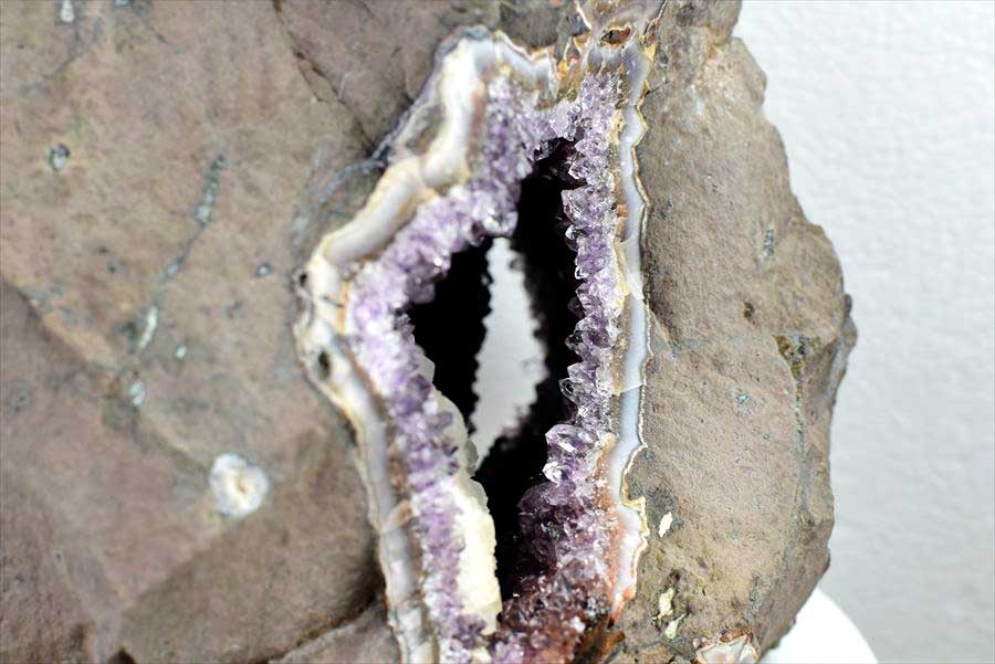 ワイルドアメジスト　ハンマークラッシュ　紫水晶　クラスター　原石　Artigas Uruguay　Hammered　インテリア　浄化　置物　カットベース