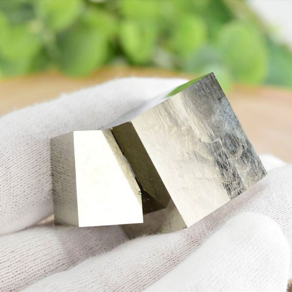 スペイン産　パイライト　キュービックパイライト　原石　鉱物　黄鉄鉱　 Navajun　Pyrite　天然石　パワーストーン