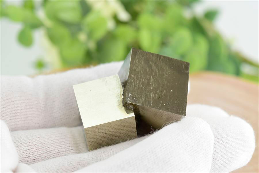 スペイン産　パイライト　キュービックパイライト　原石　鉱物　黄鉄鉱　 Navajun　Pyrite　天然石　パワーストーン