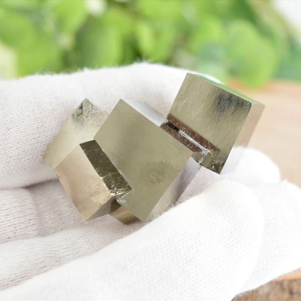 スペイン産　パイライト　キュービックパイライト　原石　鉱物　黄鉄鉱　 Navajun　Pyrite　天然石　パワーストーン