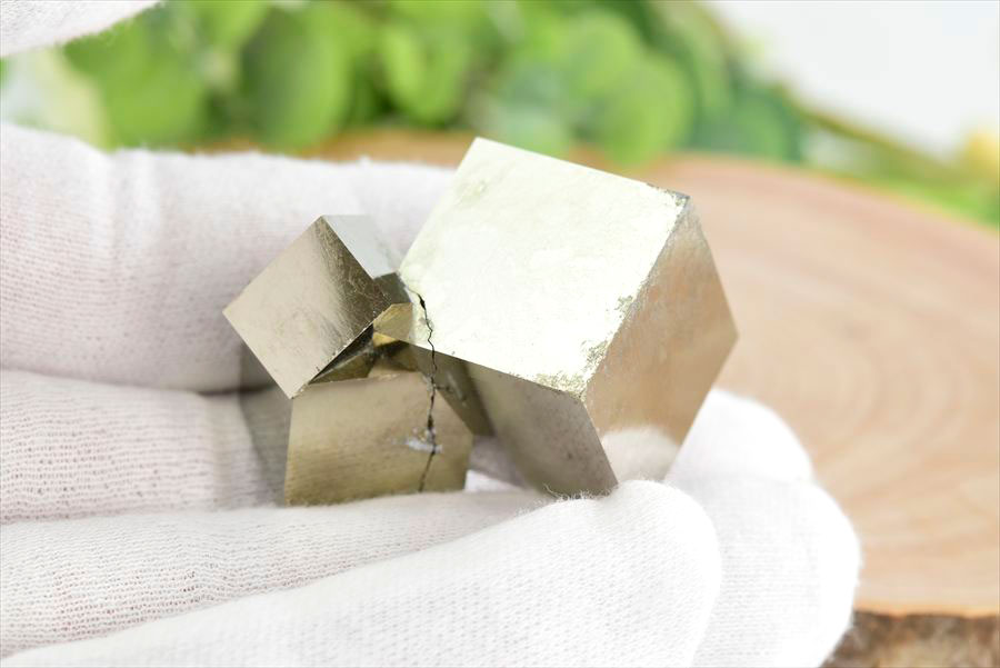 スペイン産　パイライト　キュービックパイライト　原石　鉱物　黄鉄鉱　 Navajun　Pyrite　天然石　パワーストーン