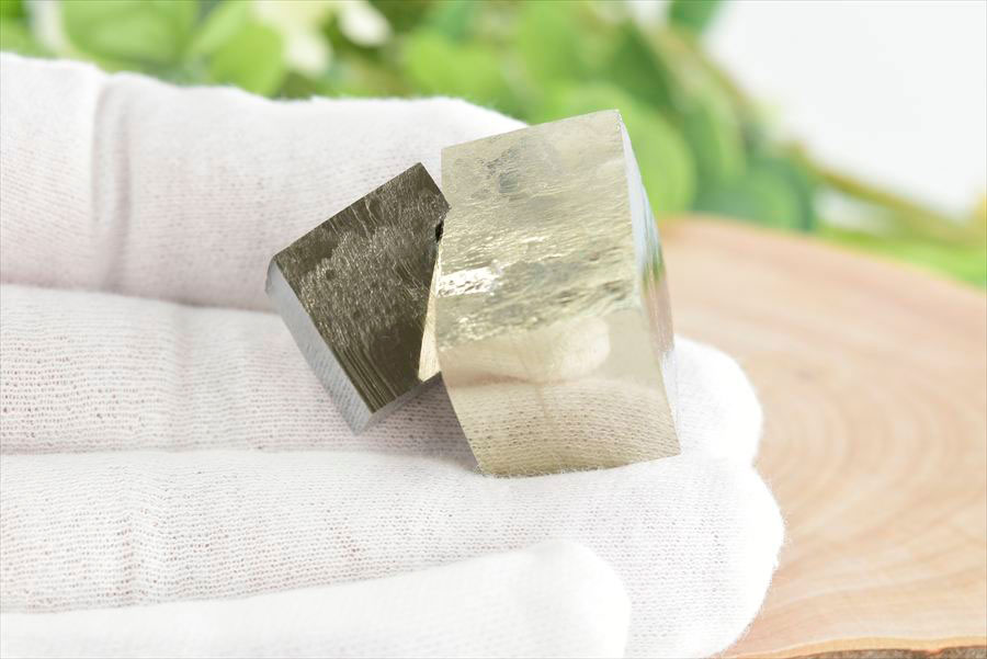 スペイン産　パイライト　キュービックパイライト　原石　鉱物　黄鉄鉱　 Navajun　Pyrite　天然石　パワーストーン