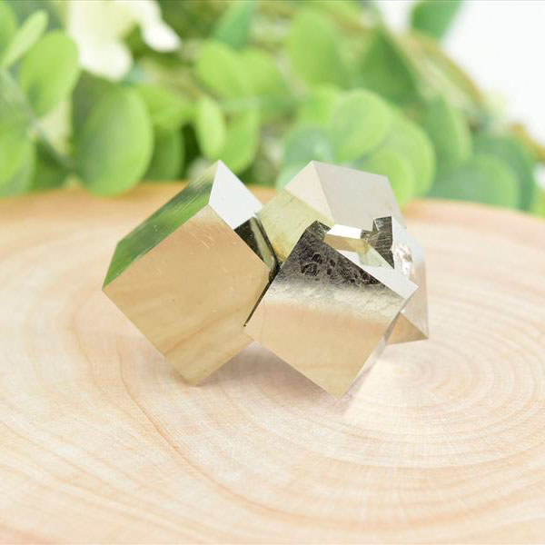 スペイン産　パイライト　キュービックパイライト　原石　鉱物　黄鉄鉱　 Navajun　Pyrite　天然石　パワーストーン