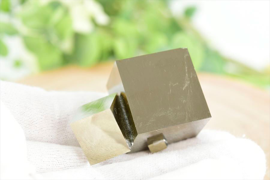 スペイン産　パイライト　キュービックパイライト　原石　鉱物　黄鉄鉱　 Navajun　Pyrite　天然石　パワーストーン