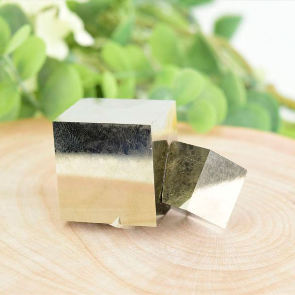 スペイン産　パイライト　キュービックパイライト　原石　鉱物　黄鉄鉱　 Navajun　Pyrite　天然石　パワーストーン