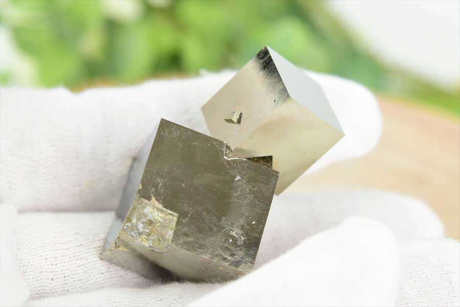 スペイン産　パイライト　キュービックパイライト　原石　鉱物　黄鉄鉱　 Navajun　Pyrite　天然石　パワーストーン