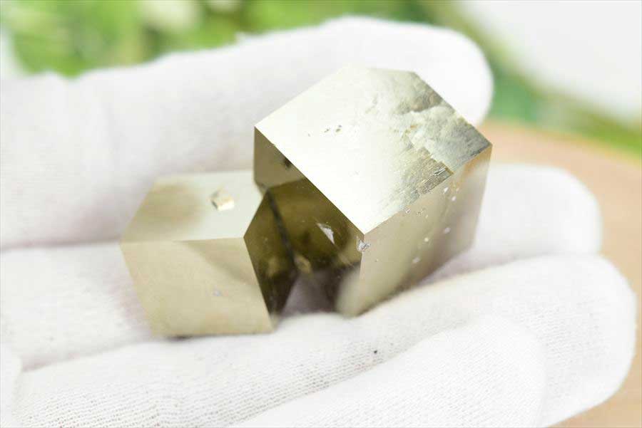 スペイン産　パイライト　キュービックパイライト　原石　鉱物　黄鉄鉱　 Navajun　Pyrite　天然石　パワーストーン