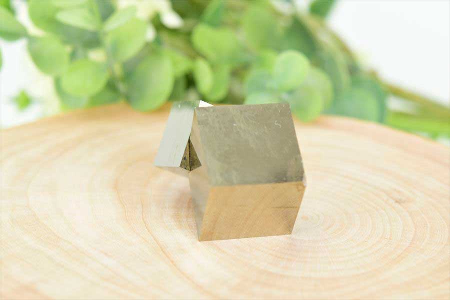 スペイン産　パイライト　キュービックパイライト　原石　鉱物　黄鉄鉱　 Navajun　Pyrite　天然石　パワーストーン
