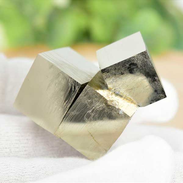 スペイン産　パイライト　キュービックパイライト　原石　鉱物　黄鉄鉱　 Navajun　Pyrite　天然石　パワーストーン