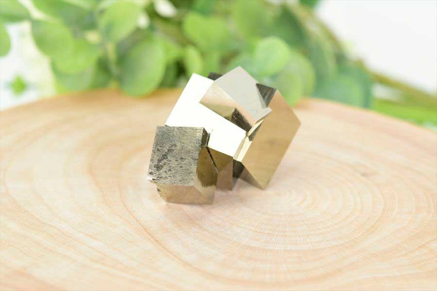 スペイン産　パイライト　キュービックパイライト　原石　鉱物　黄鉄鉱　 Navajun　Pyrite　天然石　パワーストーン