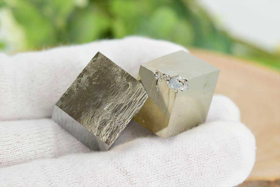 スペイン産　パイライト　キュービックパイライト　原石　鉱物　黄鉄鉱　 Navajun　Pyrite　天然石　パワーストーン