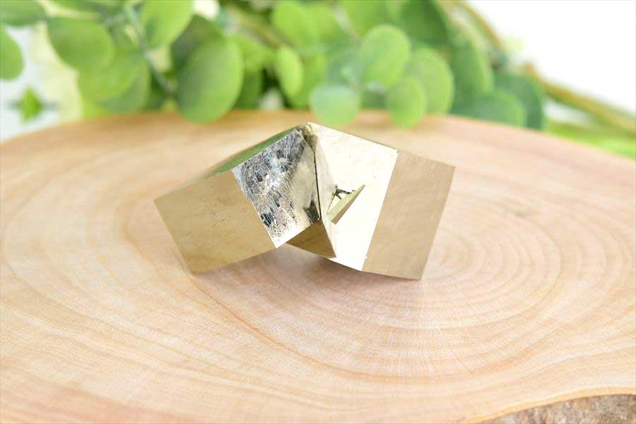 スペイン産　パイライト　キュービックパイライト　原石　鉱物　黄鉄鉱　 Navajun　Pyrite　天然石　パワーストーン