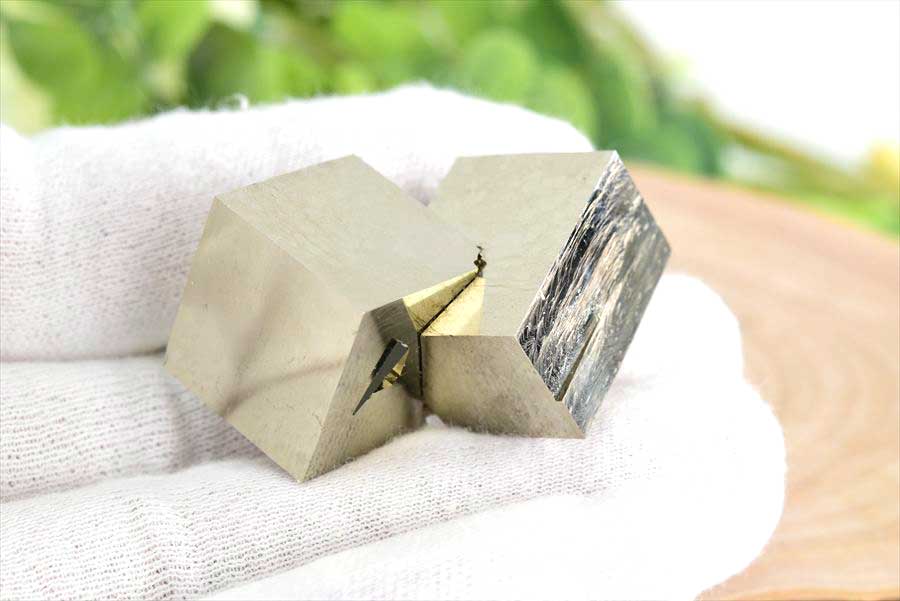 スペイン産　パイライト　キュービックパイライト　原石　鉱物　黄鉄鉱　 Navajun　Pyrite　天然石　パワーストーン