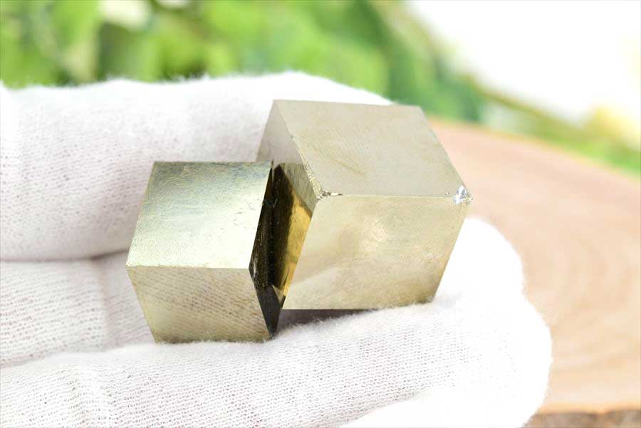スペイン産　パイライト　キュービックパイライト　原石　鉱物　黄鉄鉱　 Navajun　Pyrite　天然石　パワーストーン