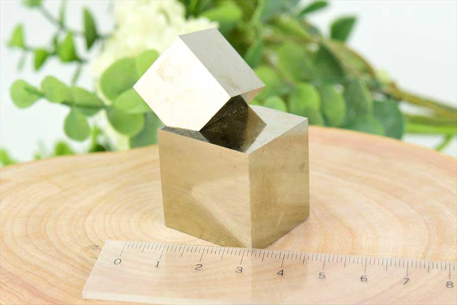 スペイン産　パイライト　キュービックパイライト　原石　鉱物　黄鉄鉱　 Navajun　Pyrite　天然石　パワーストーン