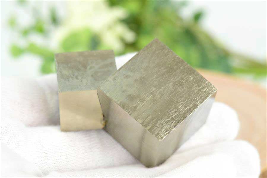 スペイン産　パイライト　キュービックパイライト　原石　鉱物　黄鉄鉱　 Navajun　Pyrite　天然石　パワーストーン