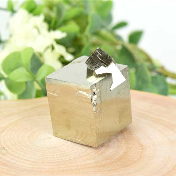 スペイン産　パイライト　キュービックパイライト　原石　鉱物　黄鉄鉱　 Navajun　Pyrite　天然石　パワーストーン
