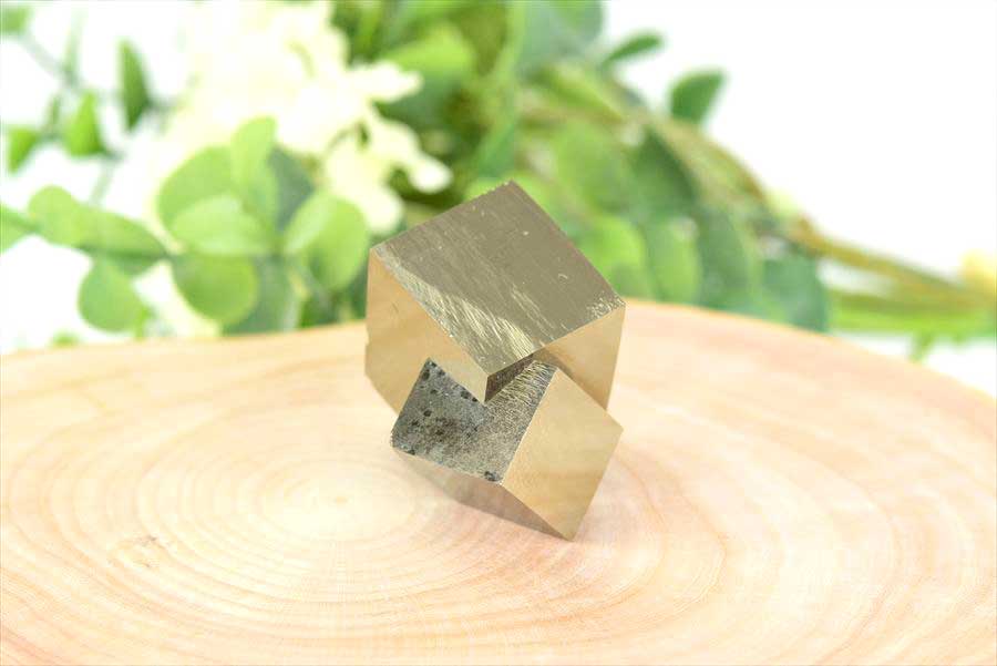 スペイン産　パイライト　キュービックパイライト　原石　鉱物　黄鉄鉱　 Navajun　Pyrite　天然石　パワーストーン