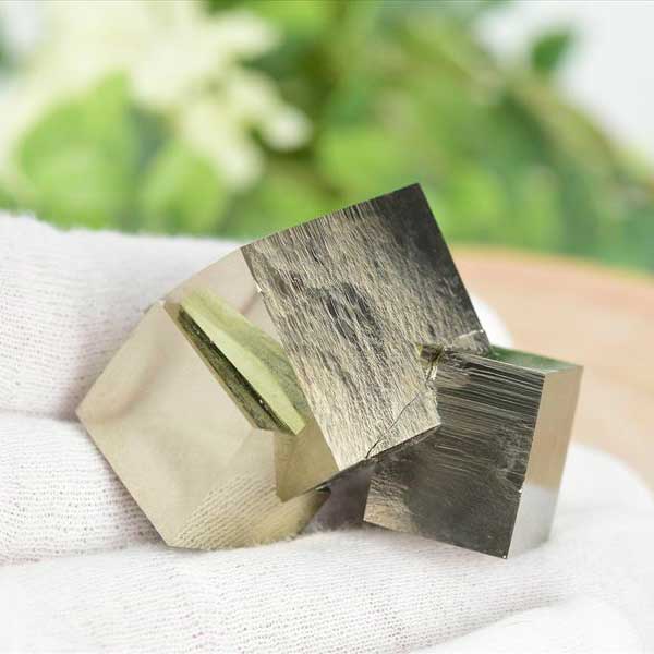 スペイン産　パイライト　キュービックパイライト　原石　鉱物　黄鉄鉱　 Navajun　Pyrite　天然石　パワーストーン