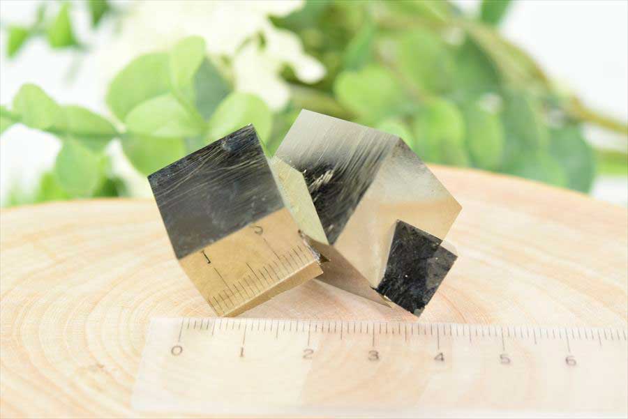 スペイン産　パイライト　キュービックパイライト　原石　鉱物　黄鉄鉱　 Navajun　Pyrite　天然石　パワーストーン
