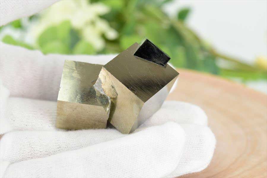 スペイン産　パイライト　キュービックパイライト　原石　鉱物　黄鉄鉱　 Navajun　Pyrite　天然石　パワーストーン
