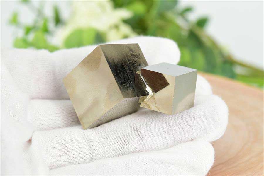 スペイン産　パイライト　キュービックパイライト　原石　鉱物　黄鉄鉱　 Navajun　Pyrite　天然石　パワーストーン