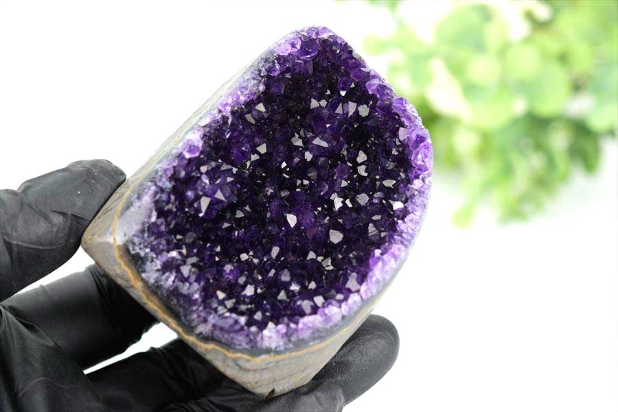 アメジスト　紫水晶　クラスター　原石　ウルグアイ産アメジスト　アルティガス　Artigas Uruguay　インテリア　浄化　置物　カットベース　天然石　パワーストーン