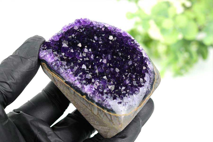 アメジスト　紫水晶　クラスター　原石　ウルグアイ産アメジスト　アルティガス　Artigas Uruguay　インテリア　浄化　置物　カットベース　天然石　パワーストーン