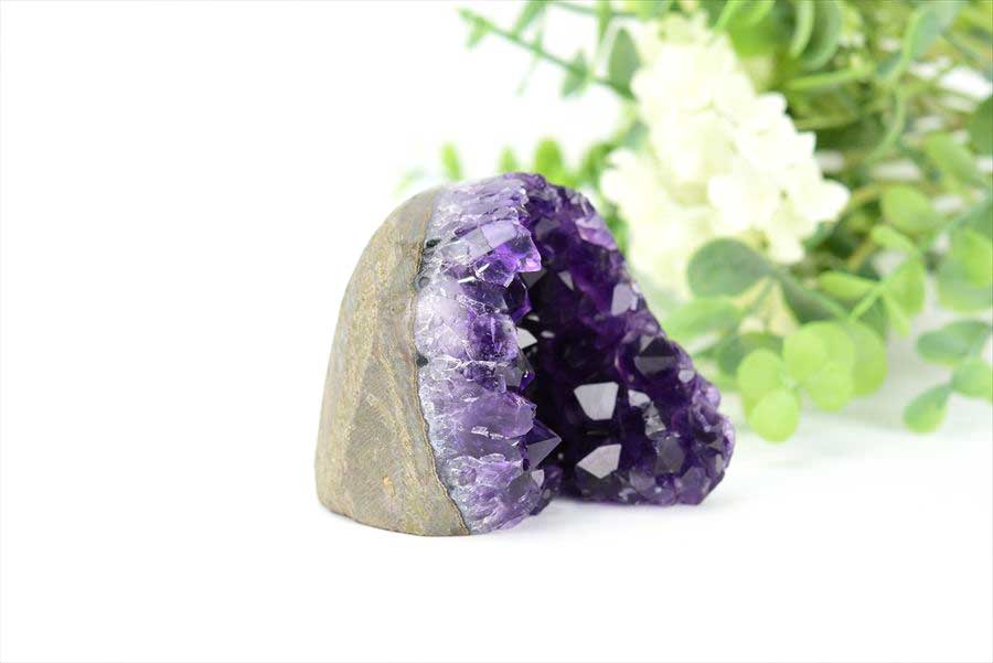 アメジスト　紫水晶　クラスター　原石　ウルグアイ産アメジスト　アルティガス　Artigas Uruguay　インテリア　浄化　置物　カットベース　天然石　パワーストーン