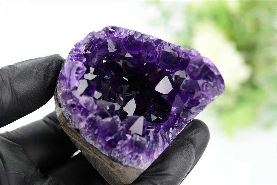 アメジスト　紫水晶　クラスター　原石　ウルグアイ産アメジスト　アルティガス　Artigas Uruguay　インテリア　浄化　置物　カットベース　天然石　パワーストーン