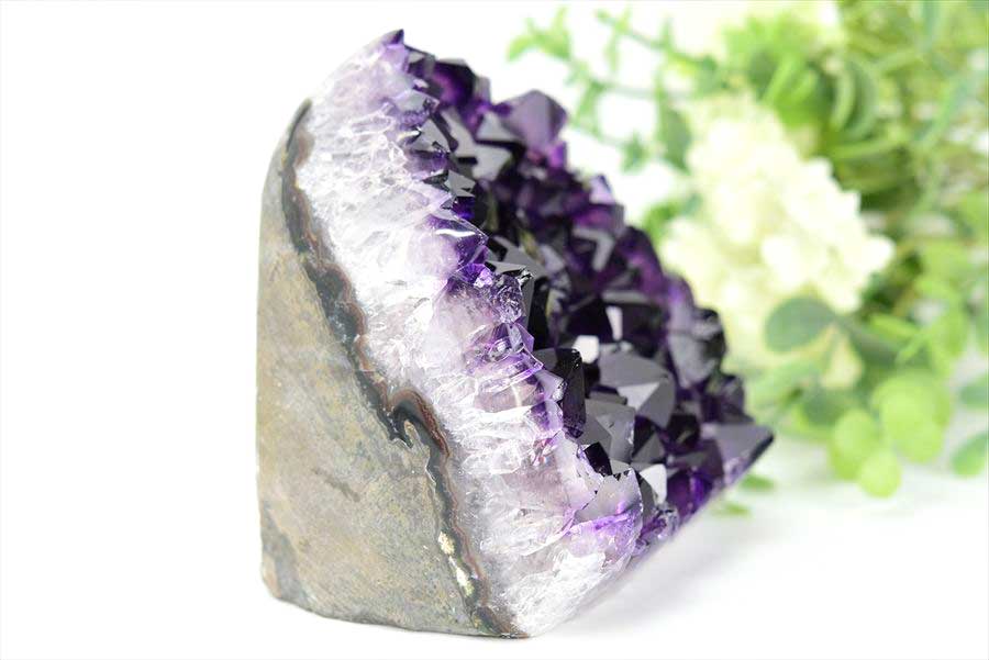 アメジスト　紫水晶　クラスター　原石　ウルグアイ産アメジスト　アルティガス　Artigas Uruguay　インテリア　浄化　置物　カットベース　天然石　パワーストーン