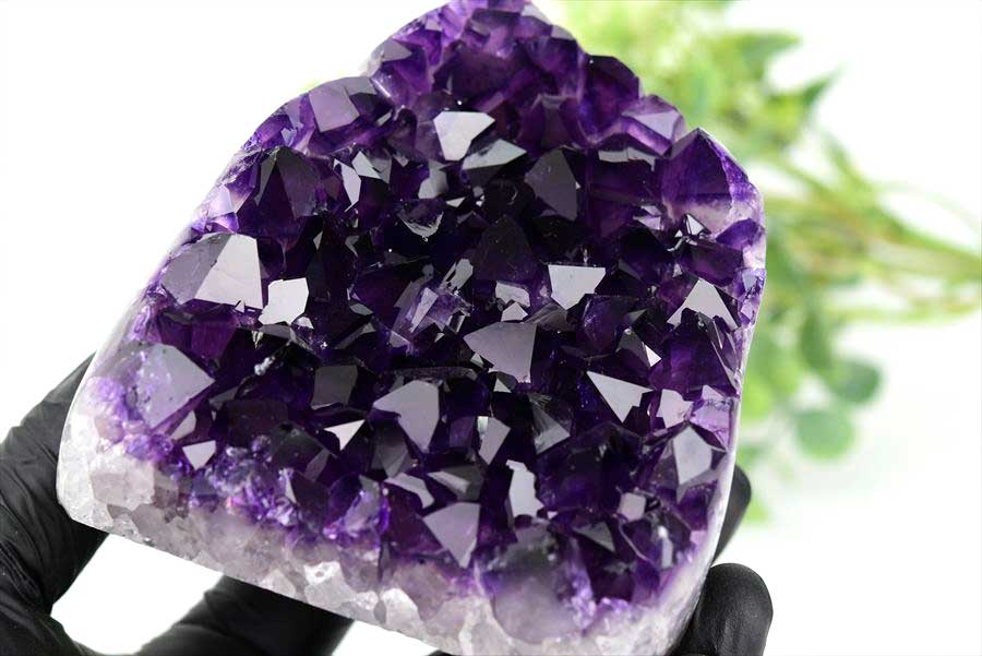 アメジスト　紫水晶　クラスター　原石　ウルグアイ産アメジスト　アルティガス　Artigas Uruguay　インテリア　浄化　置物　カットベース　天然石　パワーストーン